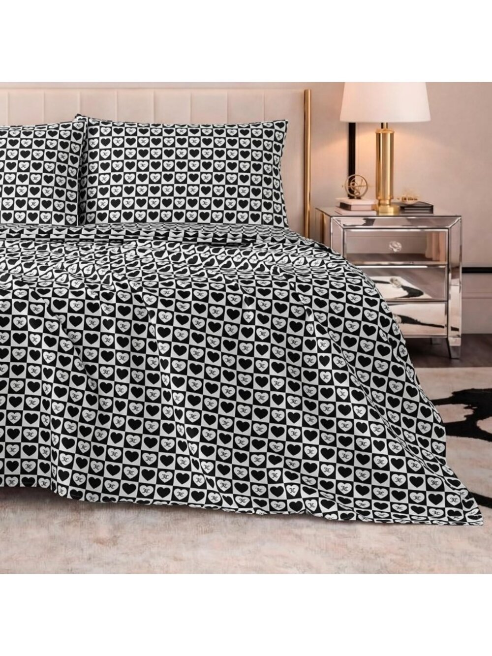 Stylish Black/White Checkerboard Heart Microfiber Sheet Set, 4-Piece Full Size